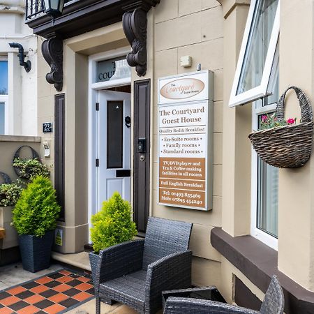 The Courtyard Guest House Great Yarmouth Exterior photo